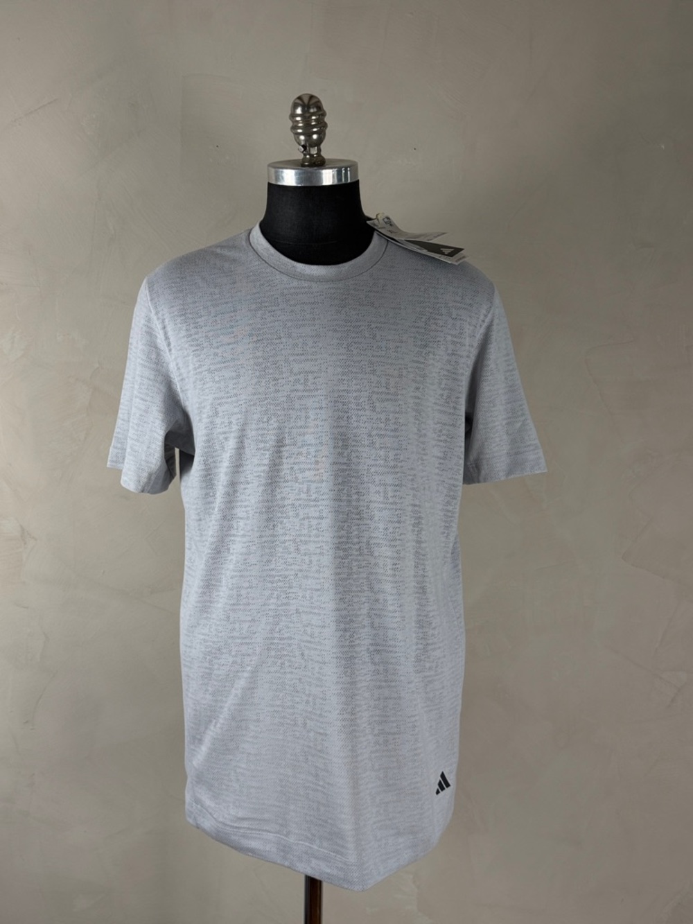 Adidas Yoga Tee Light Gray Slim Fit Performance Shirt NWT XL